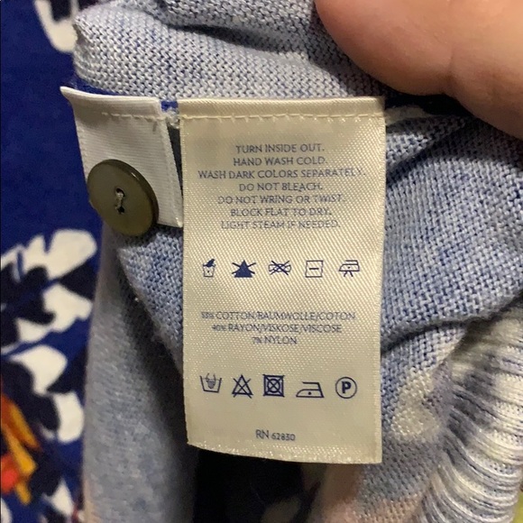 Vibrant floral sweater - Picture 3 of 4